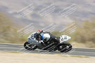 media/Apr-20-2025-CVMA (Sun) [[39090e8767]]/Race 9-Formula LW Twins Shootout/